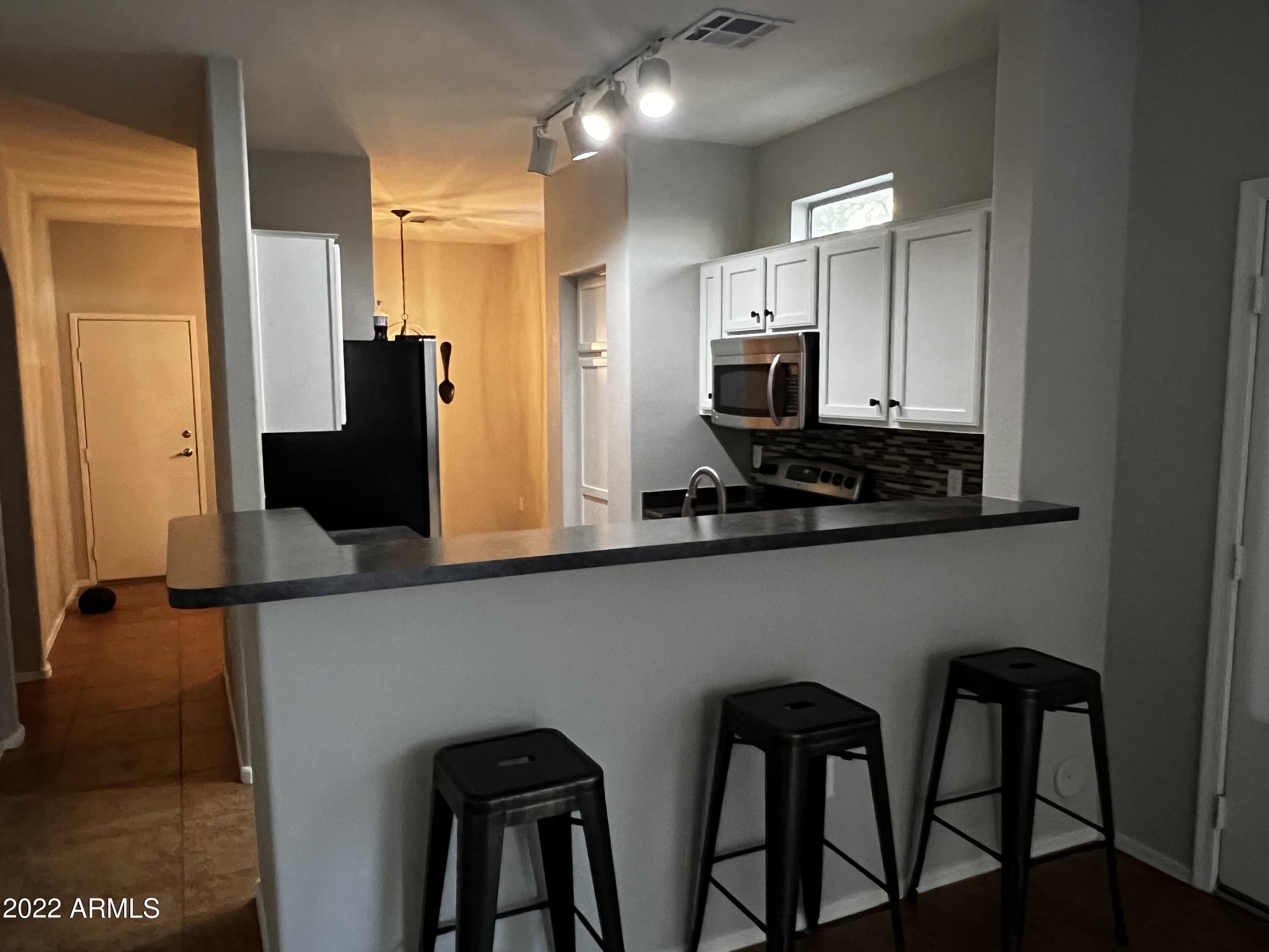 2150 West Alameda Road, Unit 1068 Phoenix, AZ 85085 - Photo 7 of 30 Kitchen Island