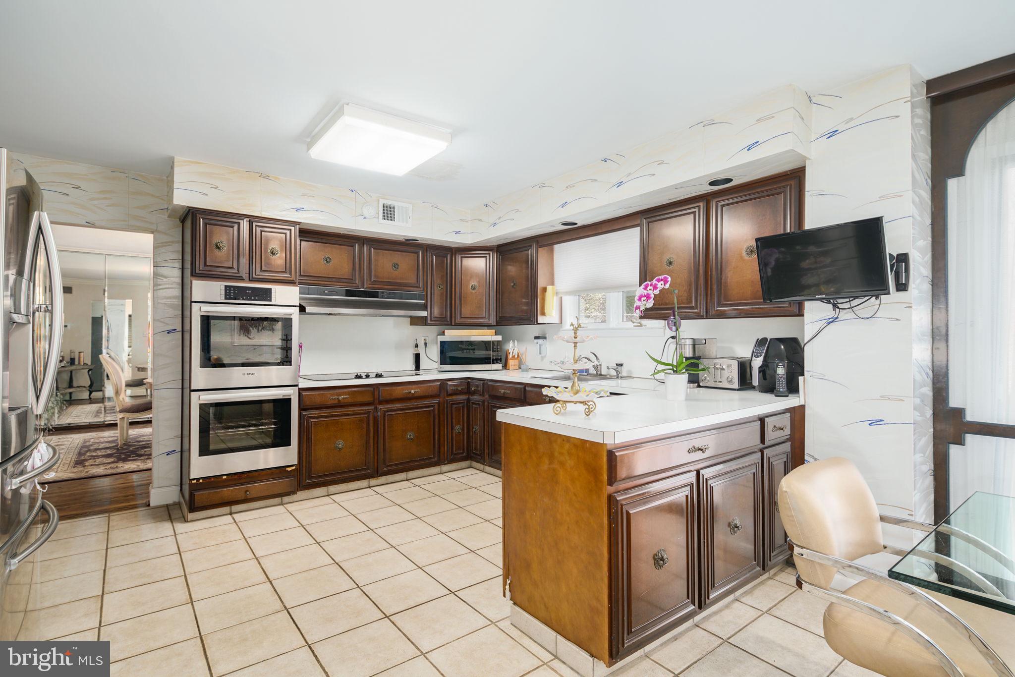 1606 Flat Rock Road Narberth, PA 19072 - Photo 11 of 45 Gallery Image 11
