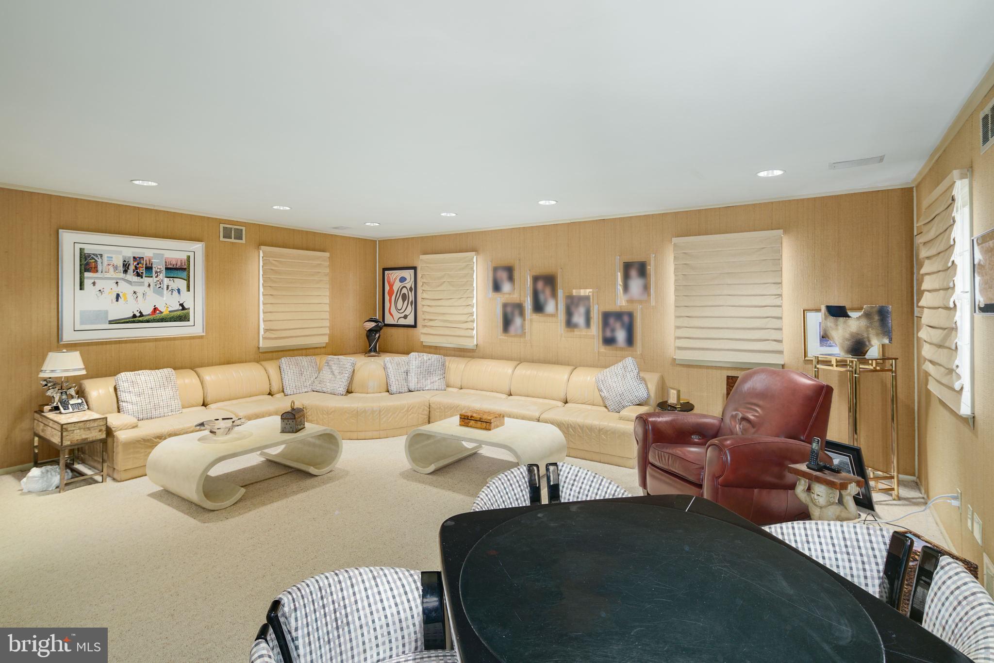 1606 Flat Rock Road Narberth, PA 19072 - Photo 17 of 45 Family Room