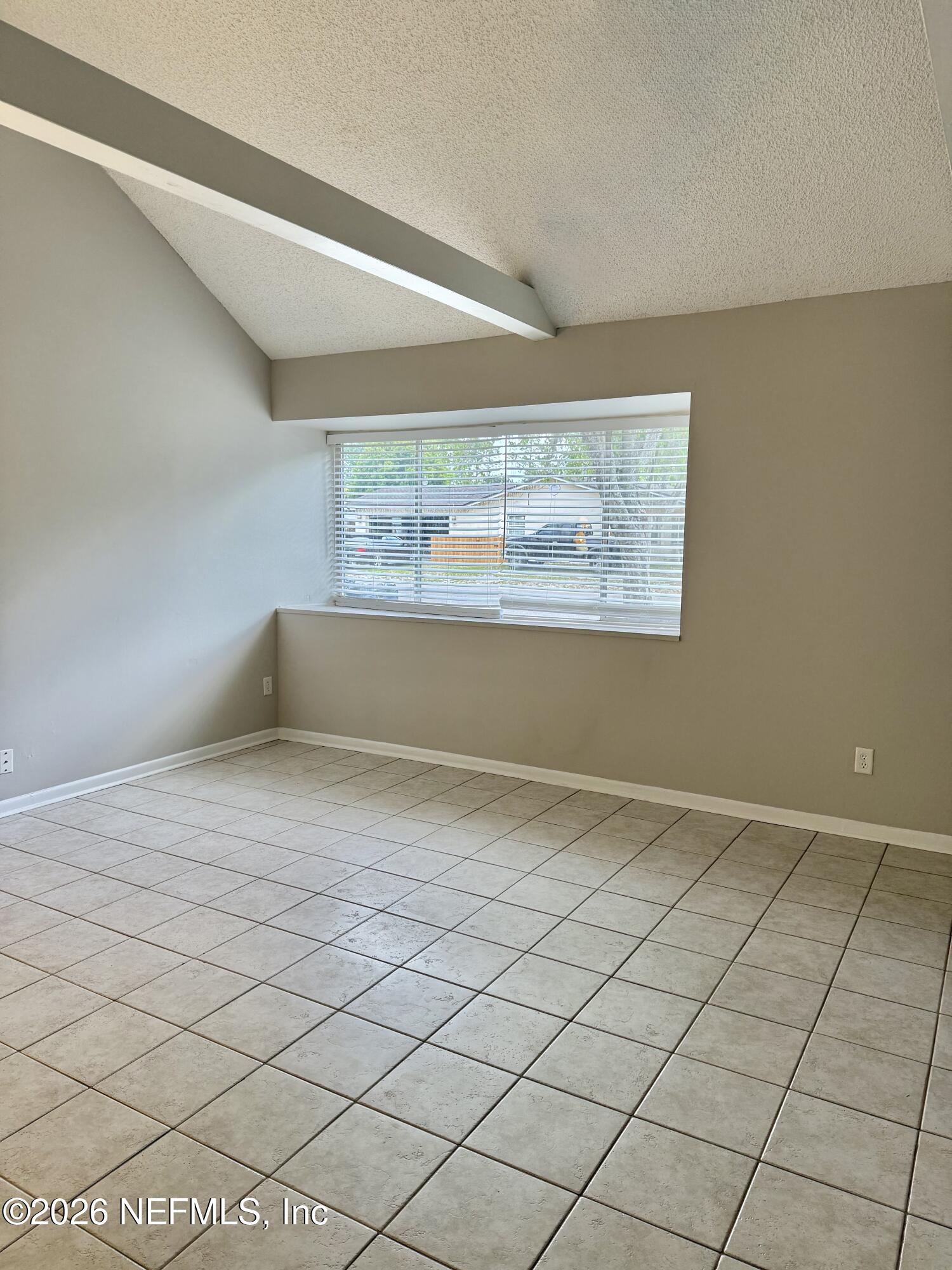 11598 West Ride Drive Jacksonville, FL 32223 - Photo 4 of 15 a view of room and window