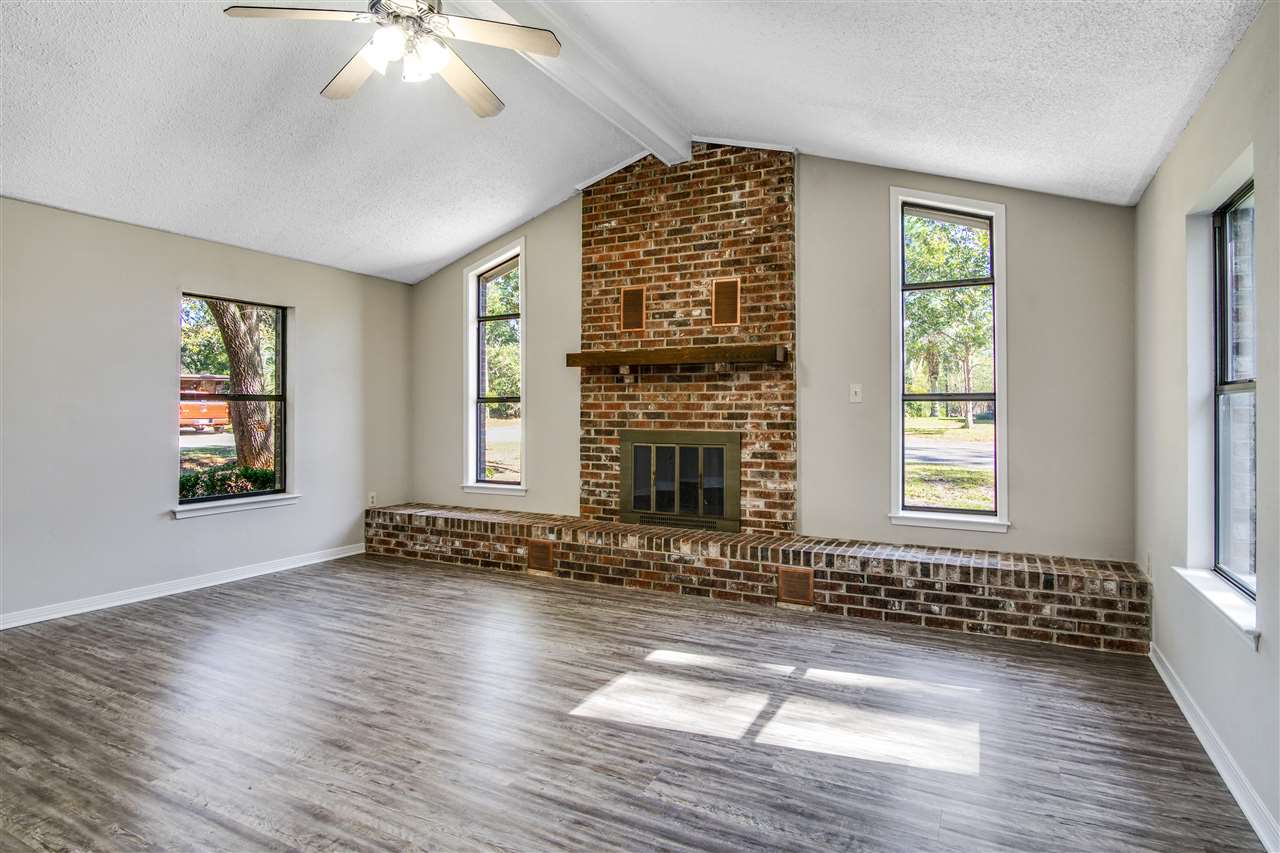 100 Dewitt Loop Daphne, AL 36526 - Photo 4 of 39