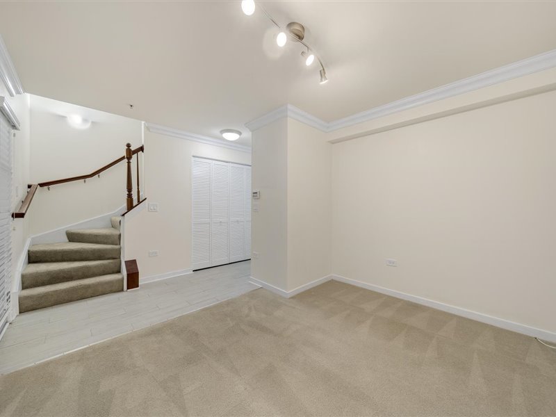 1234 West Monroe Street, Unit 4 Chicago, IL 60607 - Photo 22 of 26