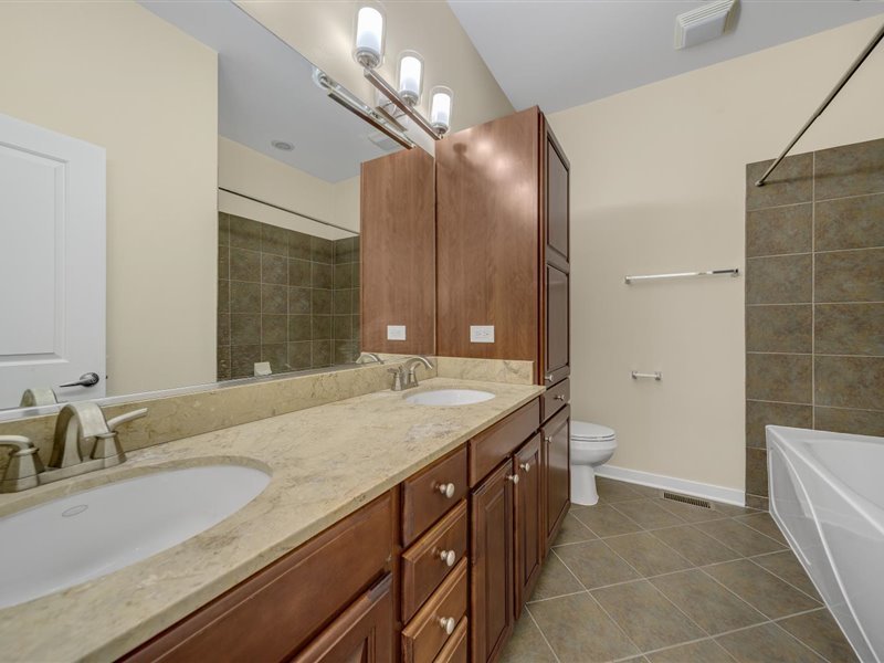 1234 West Monroe Street, Unit 4 Chicago, IL 60607 - Photo 9 of 26