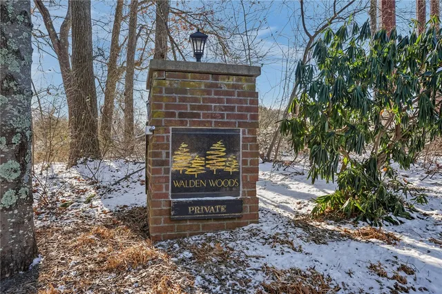 $549,900 | 25 Ivy Hollow Court, Cranston, RI 02921