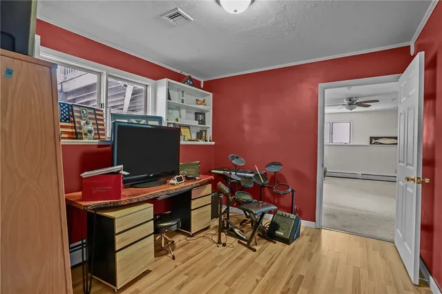 $549,900 | 25 Ivy Hollow Court, Cranston, RI 02921