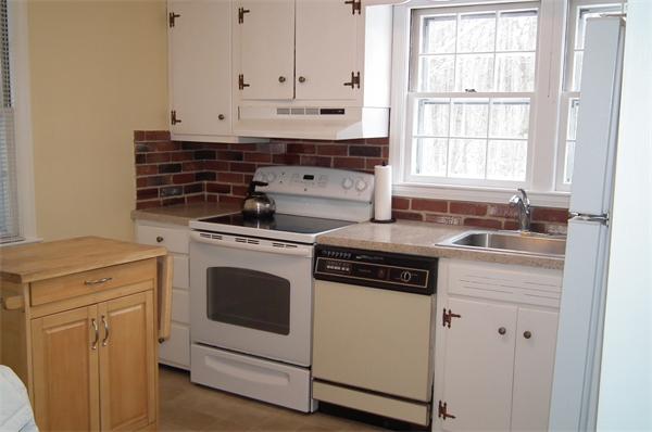 23 Marlen Road Holden, MA 01520 - Photo 3 of 11 Gallery Image 3