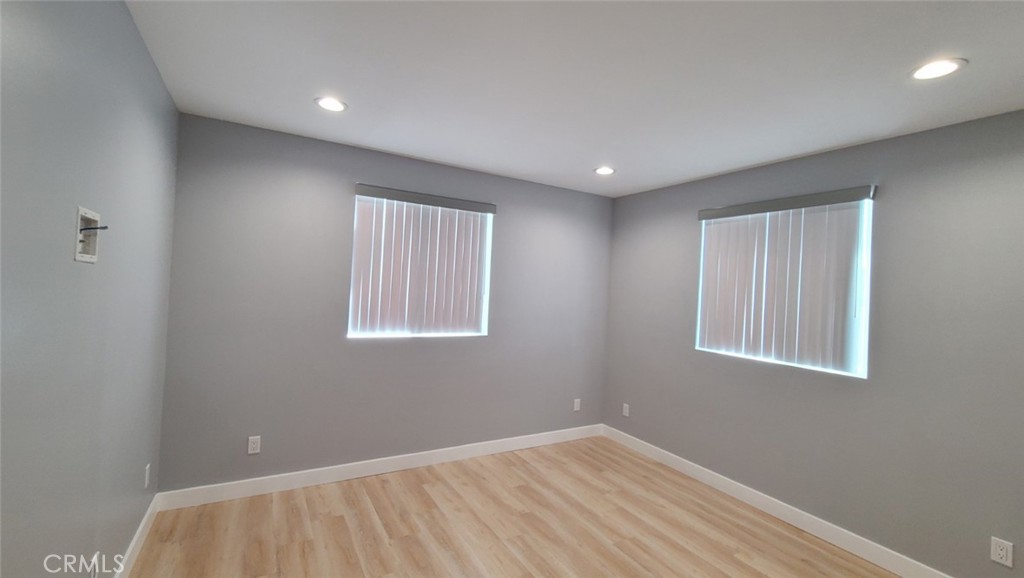 142 West 84th Street Los Angeles, CA 90003 - Photo 17 of 23