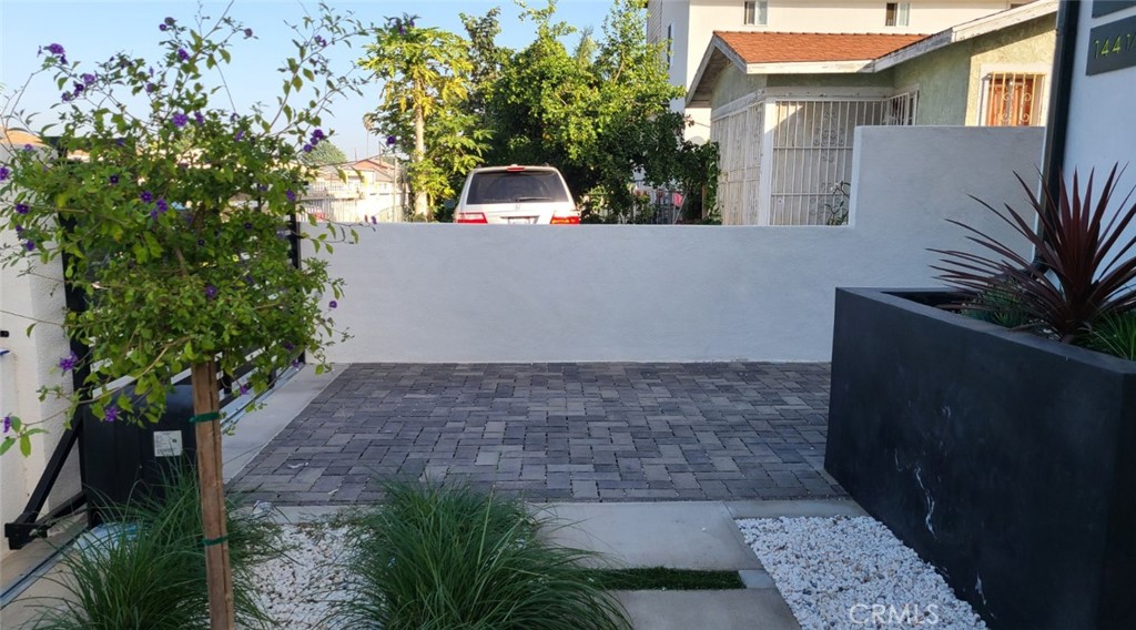 142 West 84th Street Los Angeles, CA 90003 - Photo 20 of 23