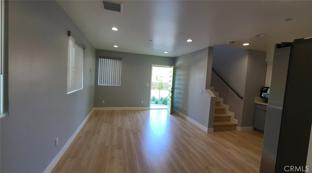 142 West 84th Street Los Angeles, CA 90003 - Photo 4 of 23
