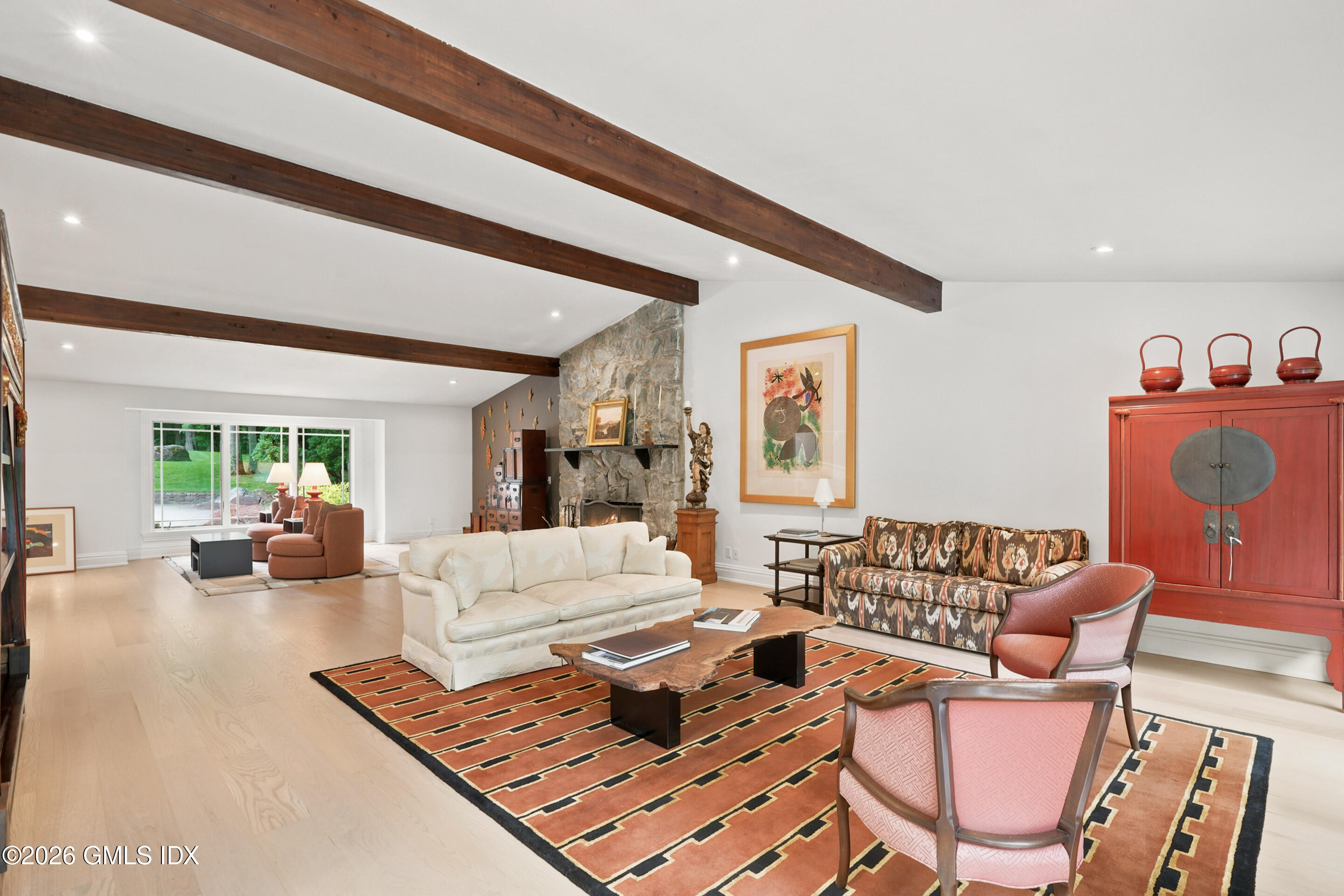 35 Wilshire Road Greenwich, CT 06831 - Photo 8 of 32 Living Room