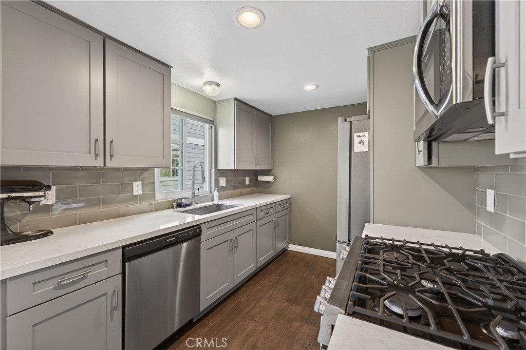 107 West Spring Street, Unit C Long Beach, CA 90806 - Photo 12 of 41