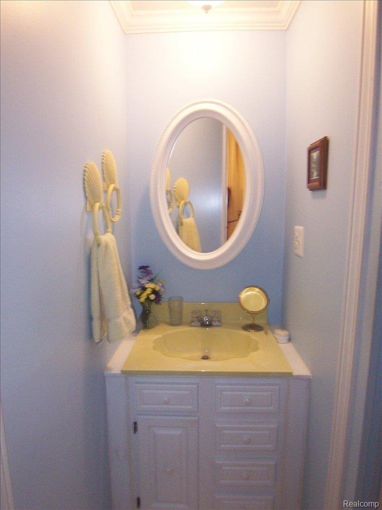 8943 Rucker Road Grosse Ile, MI 48138 - Photo 15 of 22 Master