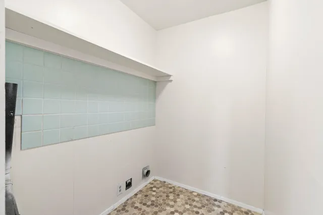 $380,000 | 2430 West Decatur Avenue, Spokane, WA 99205