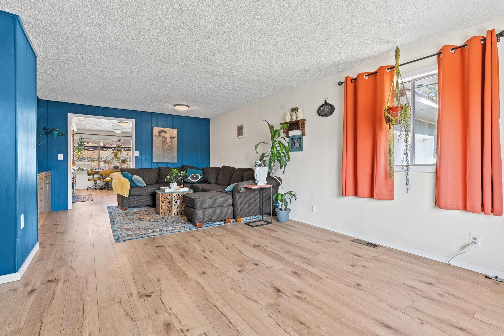 2430 West Decatur Avenue Spokane, WA 99205 - Photo 3 of 45