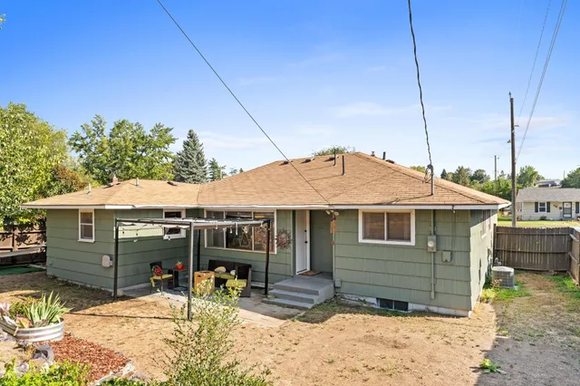 $380,000 | 2430 West Decatur Avenue, Spokane, WA 99205