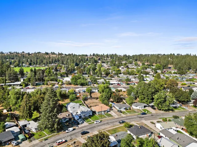 $380,000 | 2430 West Decatur Avenue, Spokane, WA 99205