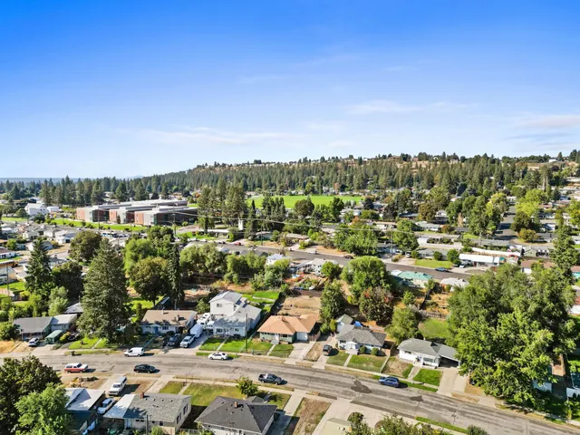 $380,000 | 2430 West Decatur Avenue, Spokane, WA 99205