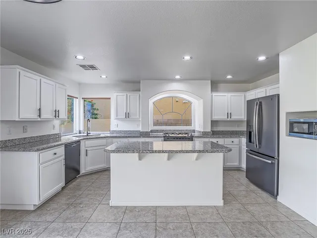 $3,150 | 10898 Carberry Hill Street, Las Vegas, NV 89141