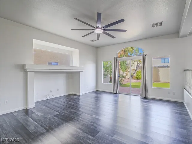 $3,150 | 10898 Carberry Hill Street, Las Vegas, NV 89141