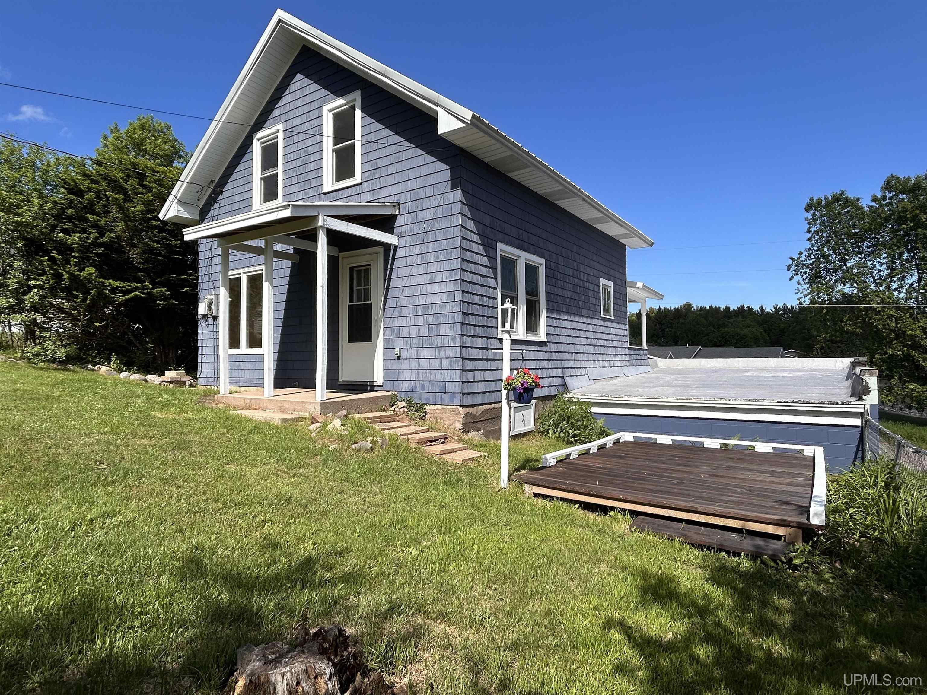 250 Steel Street Ishpeming, MI 49849 - Photo 7 of 38