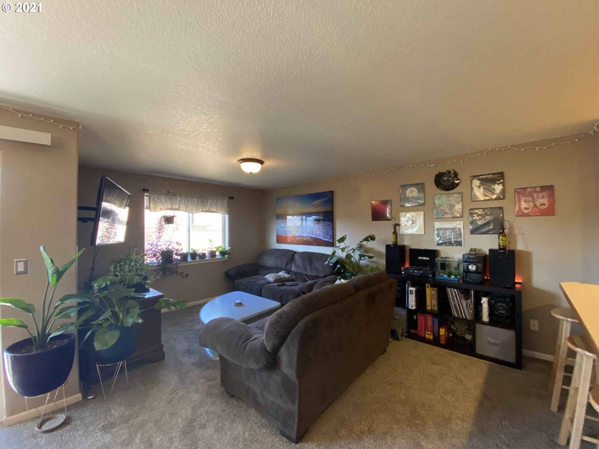 4132 Virginia Avenue Springfield, OR 97478 - Photo 2 of 15