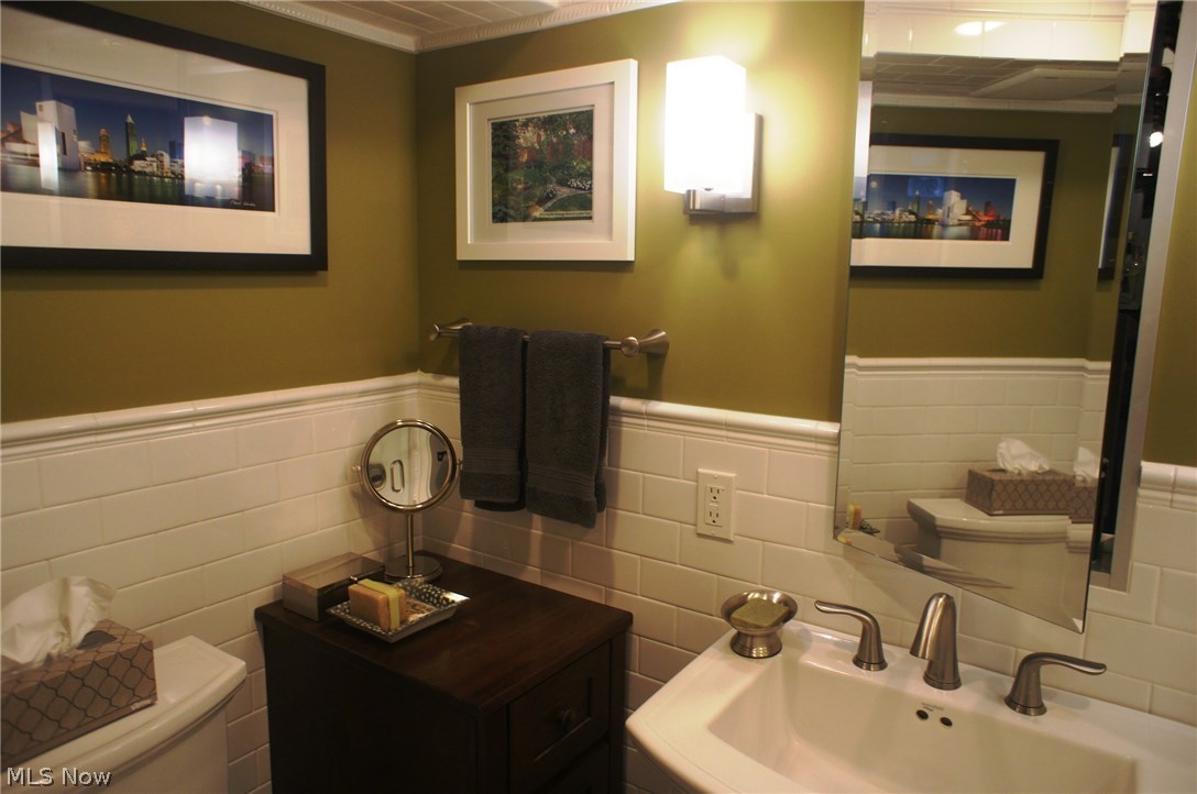 1601 Rydalmount Road Cleveland Heights, OH 44118 - Photo 26 of 33