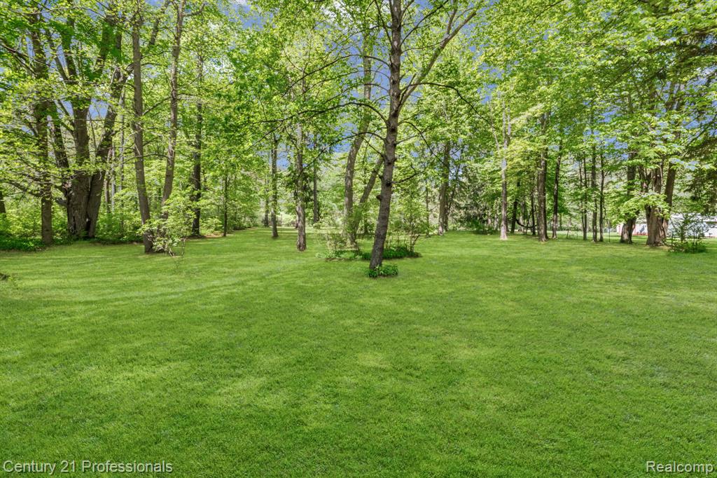 8638 Stone Road Algonac, MI 48001 - Photo 54 of 70