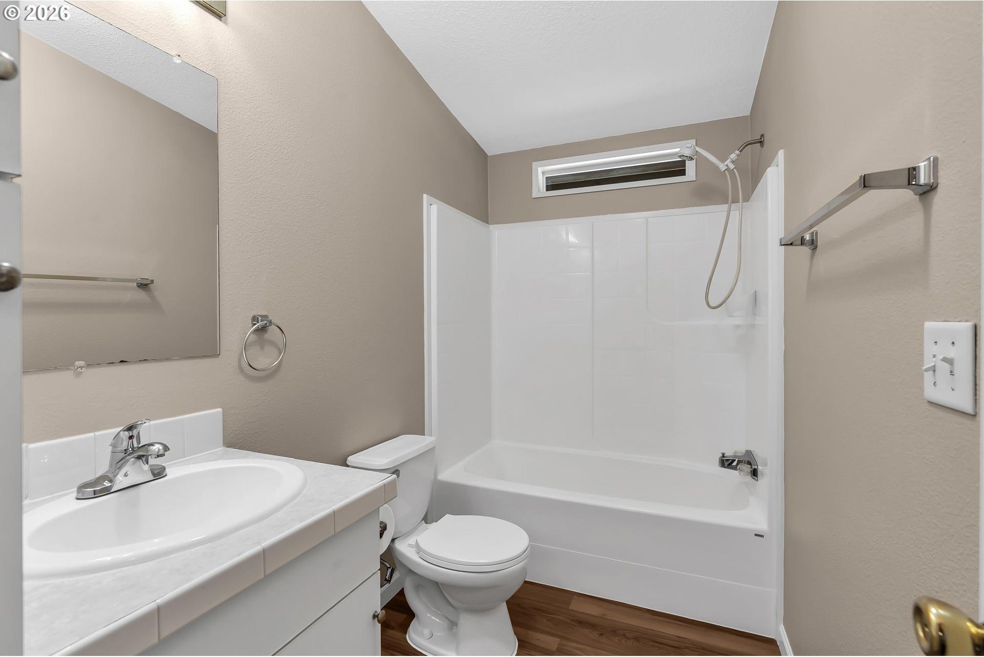 521 Northeast Mariners Loop Portland, OR 97211 - Photo 20 of 33 Gallery Image 20