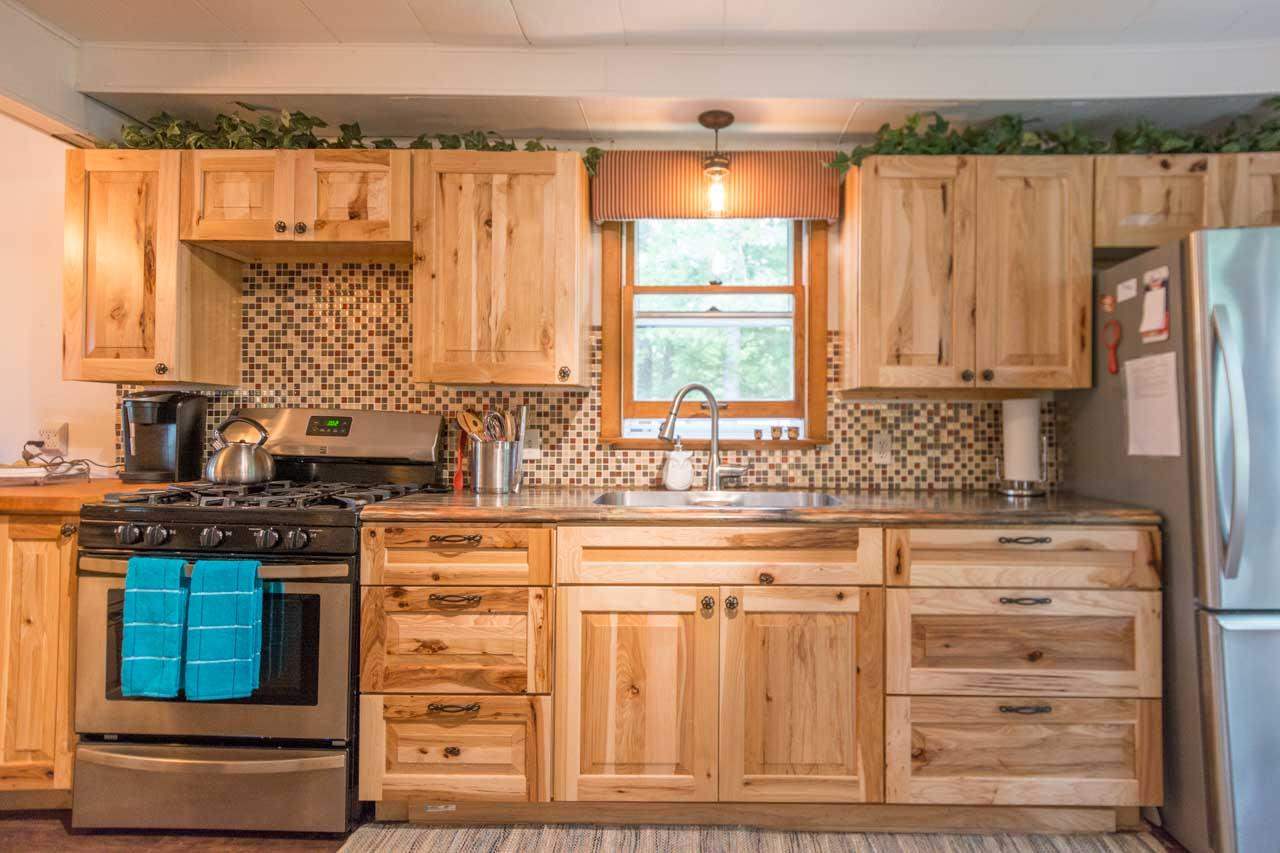 519 West Traverse Lake Road Maple City, MI 49664 - Photo 9 of 32 1887733-8.JPG