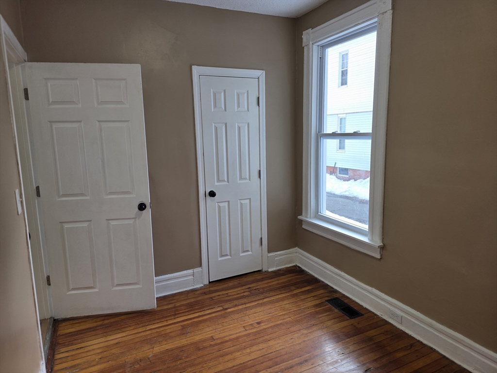 184 King Street, Unit 1 Springfield, MA 01109 - Photo 13 of 16