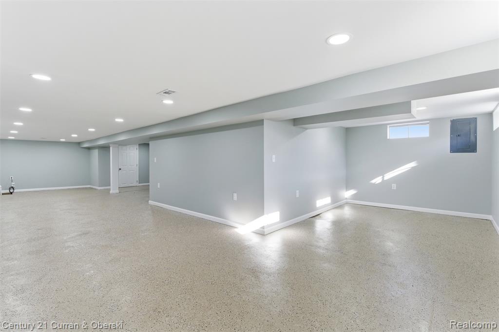 17901 Inkster Road Romulus, MI 48174 - Photo 29 of 44 Gallery Image 29
