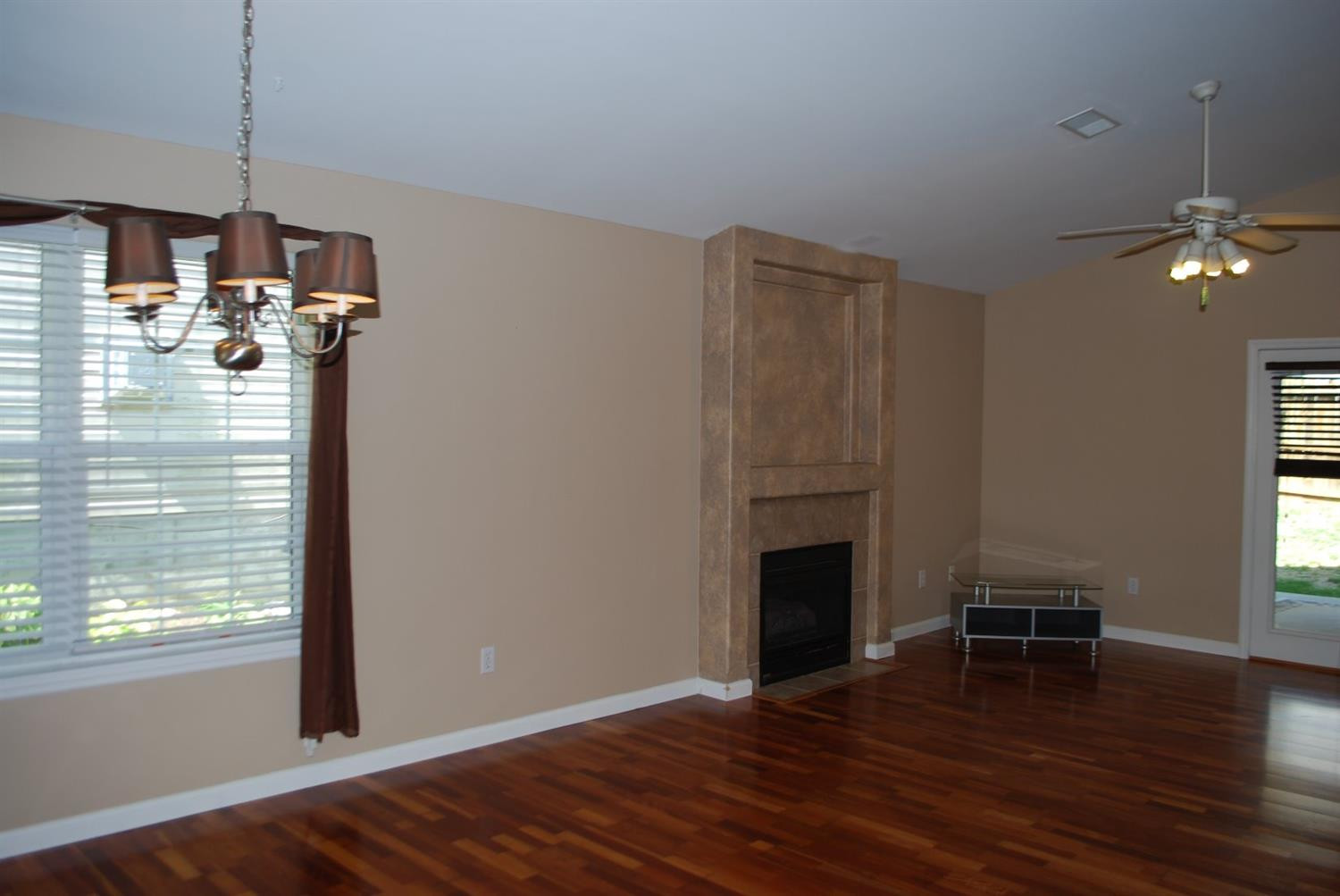 273 Spring Valley Lane Lexington, KY 40511 - Photo 2 of 19 Photo 2