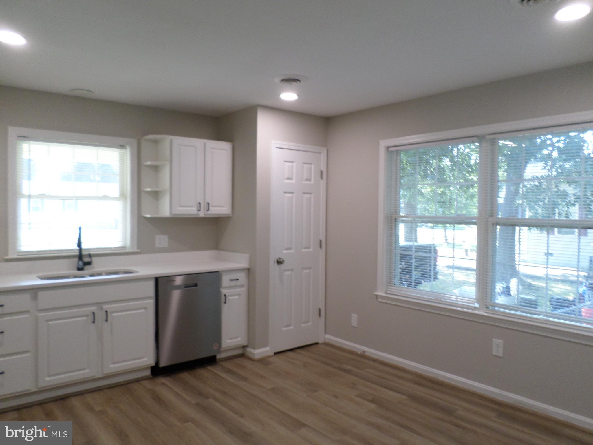 2806 Wakefield Street Colonial Beach, VA 22443 - Photo 8 of 39 Kitchen
