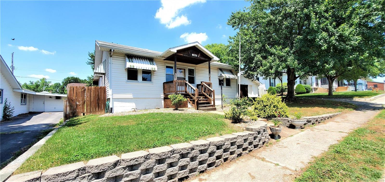 128 West 5th Street Roxana, IL 62084 - Photo 3 of 28 Gallery Image 3