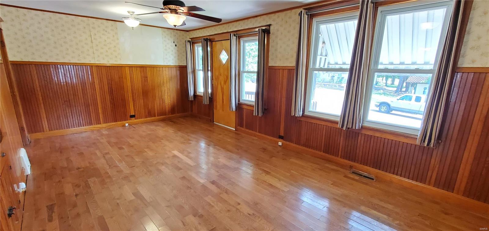 128 West 5th Street Roxana, IL 62084 - Photo 8 of 28 Gallery Image 8
