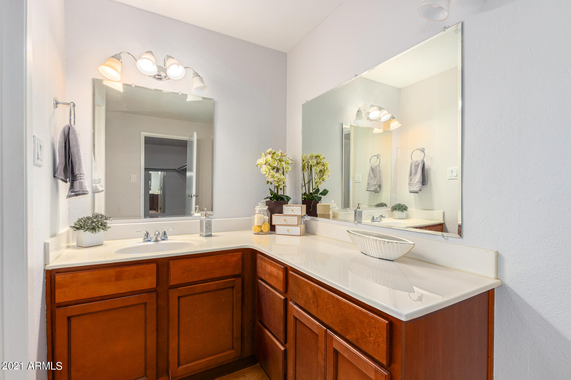 4950 North Miller Road, Unit 223 Scottsdale, AZ 85251 - Photo 13 of 25 21 - Miller