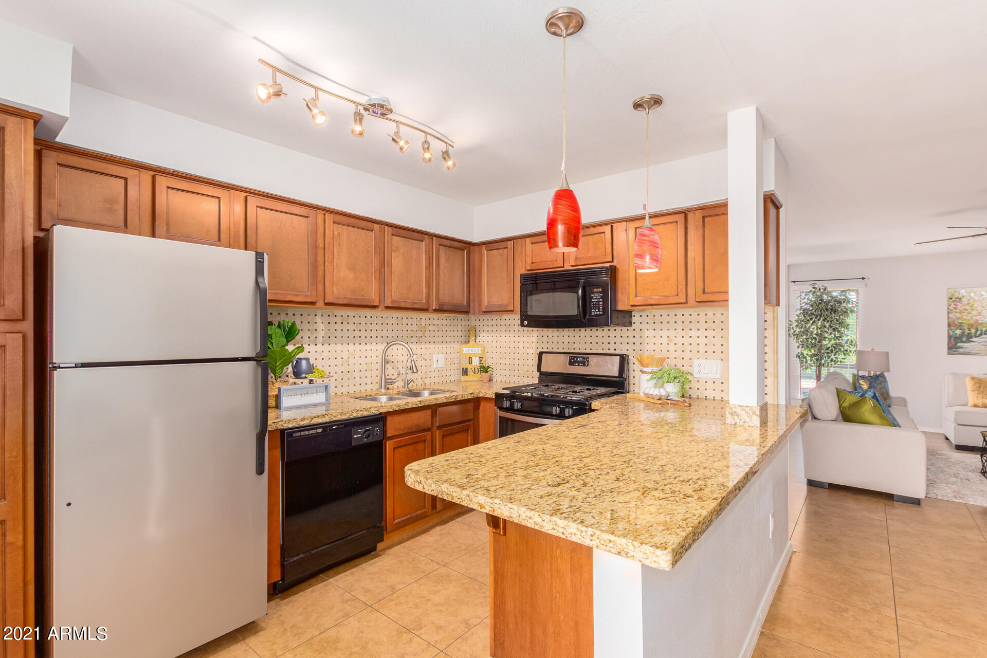 4950 North Miller Road, Unit 223 Scottsdale, AZ 85251 - Photo 7 of 25 14 - Miller