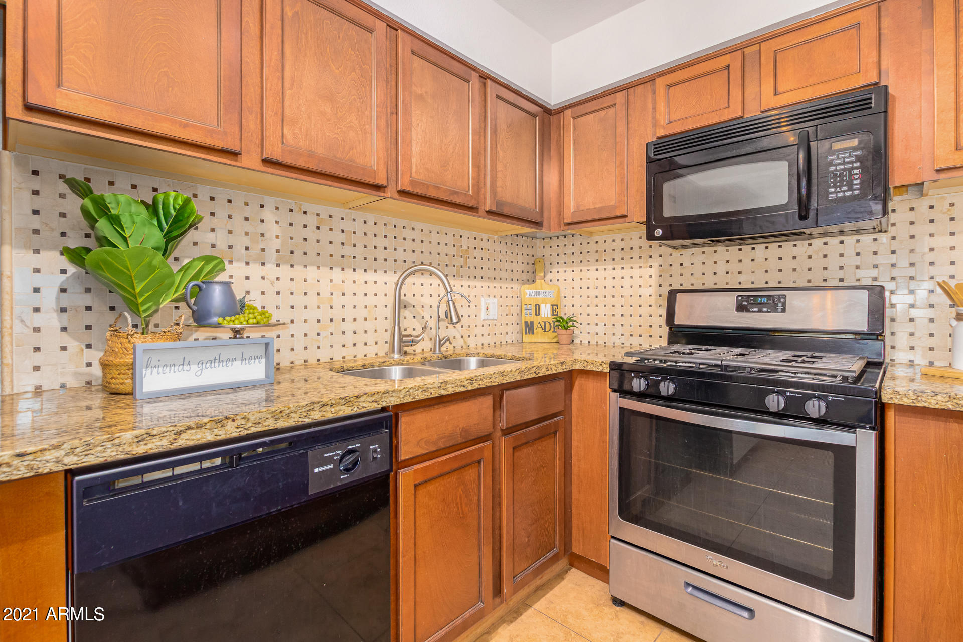 4950 North Miller Road, Unit 223 Scottsdale, AZ 85251 - Photo 8 of 25 10 - Miller