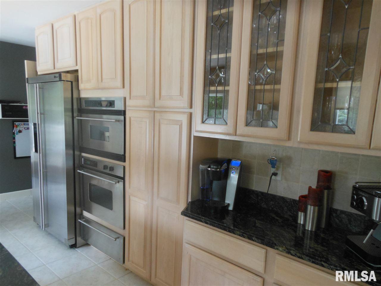 526 West Northgate Road Peoria, IL 61614 - Photo 11 of 33 Gallery Image 11