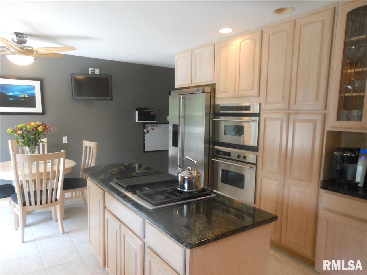 526 West Northgate Road Peoria, IL 61614 - Photo 12 of 33 Gallery Image 12
