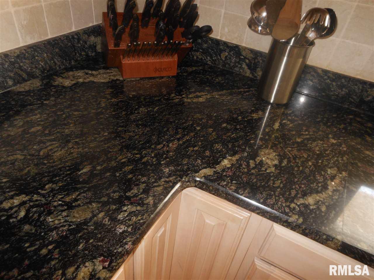 526 West Northgate Road Peoria, IL 61614 - Photo 16 of 33 Gallery Image 16