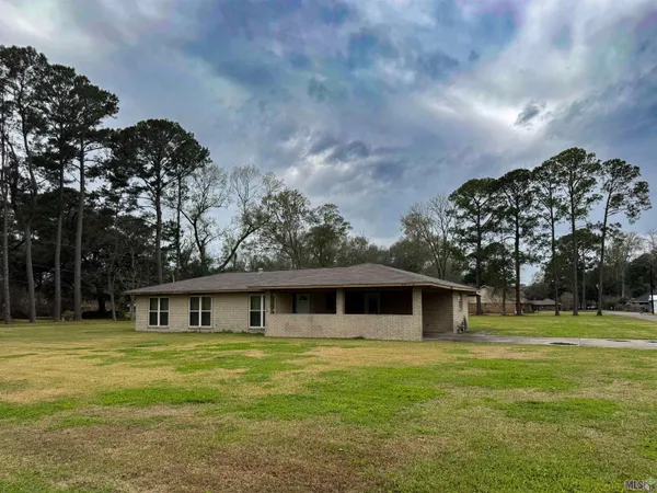 $169,500 | 920 River Oaks Drive, Brusly, LA 70719