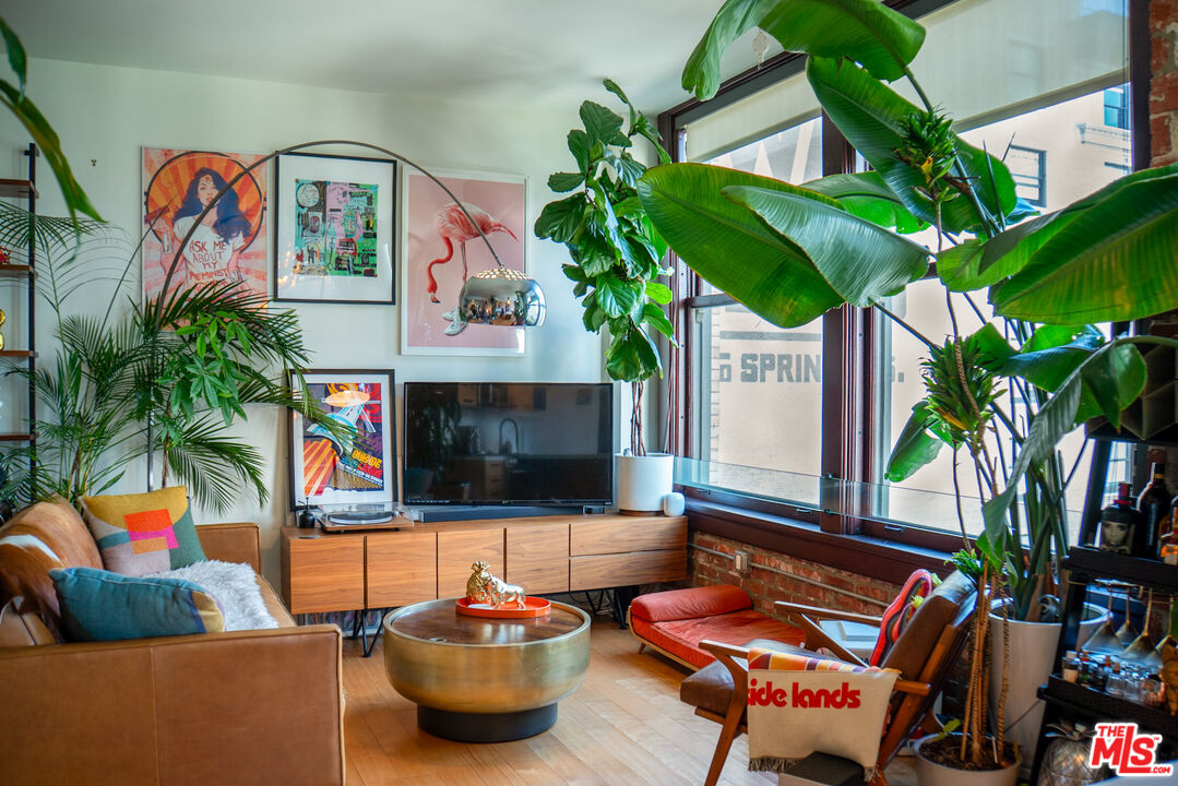 460 South Spring Street, Unit 903 Los Angeles, CA 90013 - Photo 12 of 52