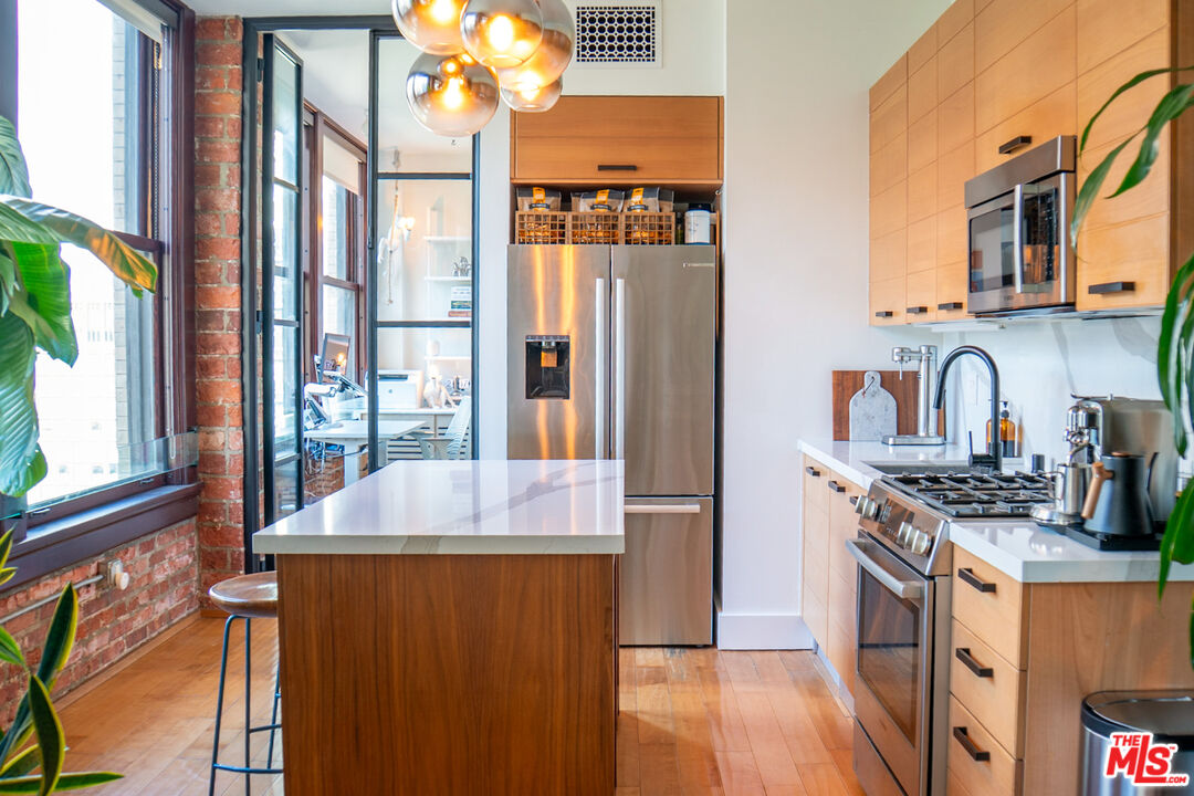 460 South Spring Street, Unit 903 Los Angeles, CA 90013 - Photo 16 of 52