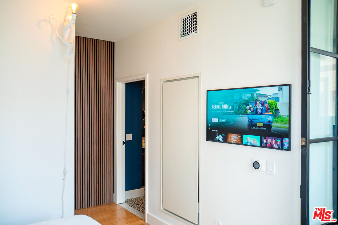 460 South Spring Street, Unit 903 Los Angeles, CA 90013 - Photo 23 of 52