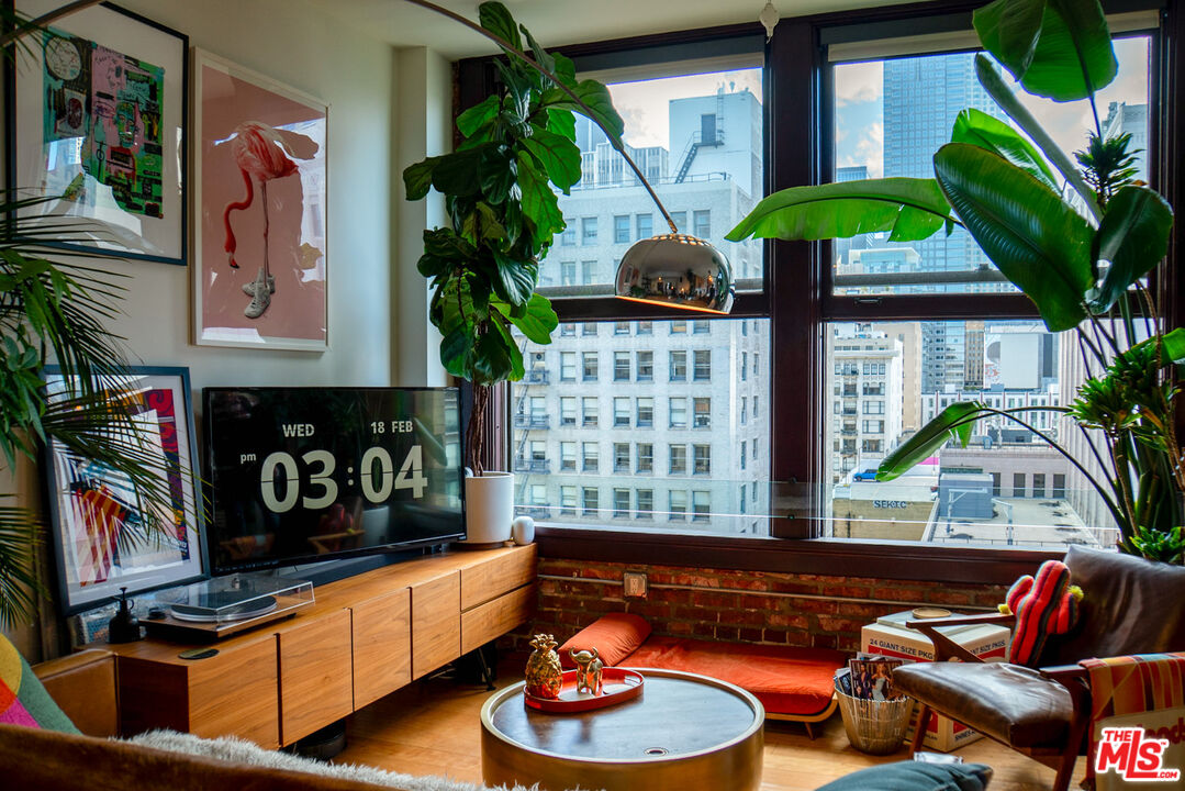 460 South Spring Street, Unit 903 Los Angeles, CA 90013 - Photo 37 of 52