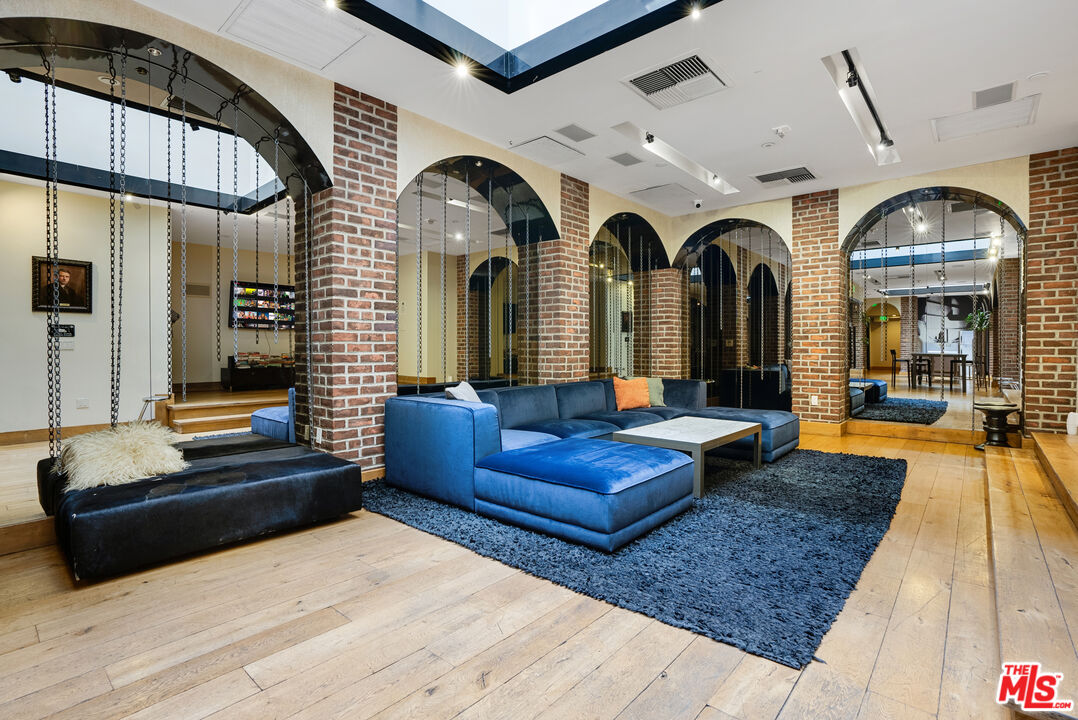 460 South Spring Street, Unit 903 Los Angeles, CA 90013 - Photo 40 of 52