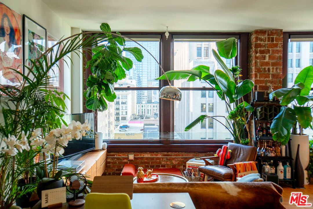 460 South Spring Street, Unit 903 Los Angeles, CA 90013 - Photo 8 of 52