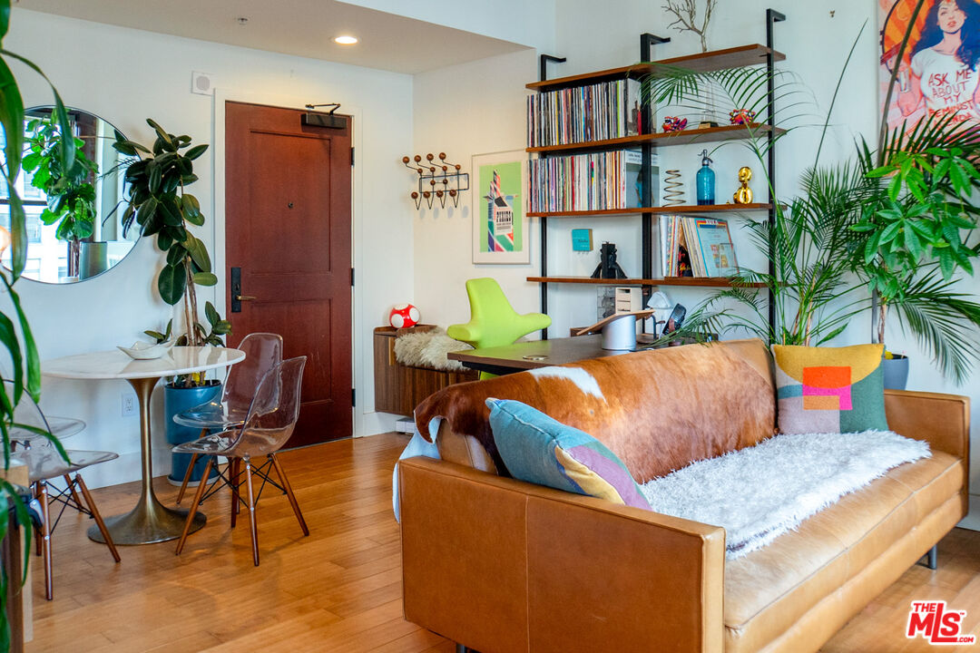 460 South Spring Street, Unit 903 Los Angeles, CA 90013 - Photo 10 of 52