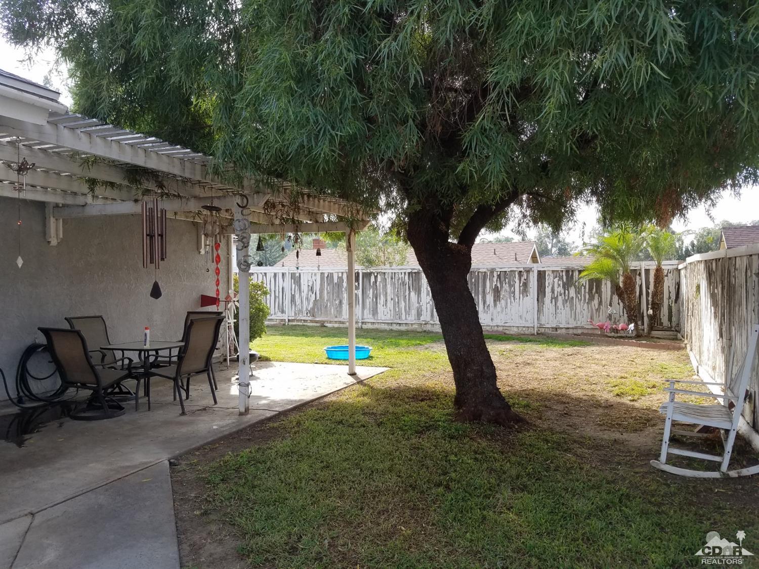 3166 Tomahawk Circle Riverside, CA 92503 - Photo 22 of 29 an outdoor space with garden